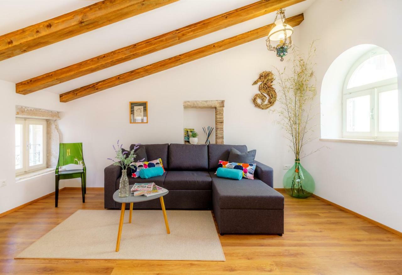 Felix Apartment โรวีน ภายนอก รูปภาพ