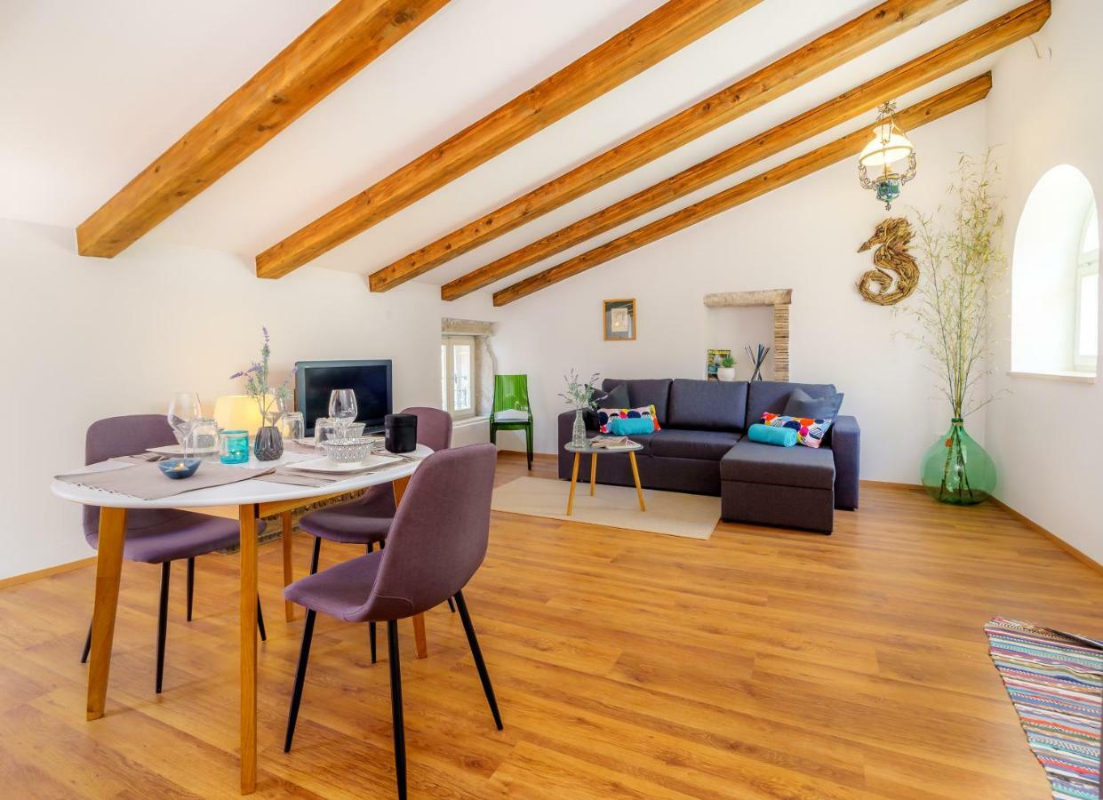 Felix Apartment โรวีน ภายนอก รูปภาพ